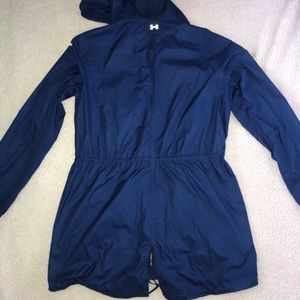 Under armour wind breaker